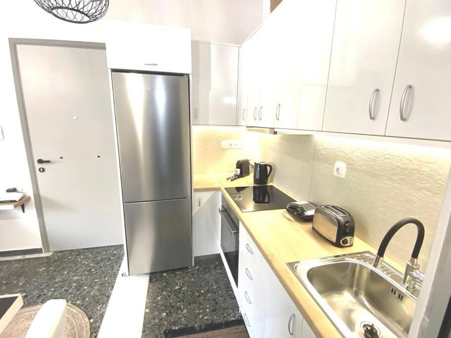 Artzy Petit Apartment Close To The Center Candia Esterno foto