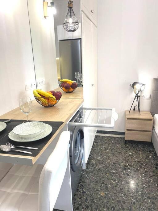 Artzy Petit Apartment Close To The Center Candia Esterno foto