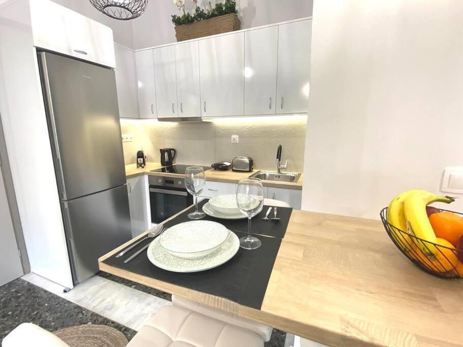 Artzy Petit Apartment Close To The Center Candia Esterno foto